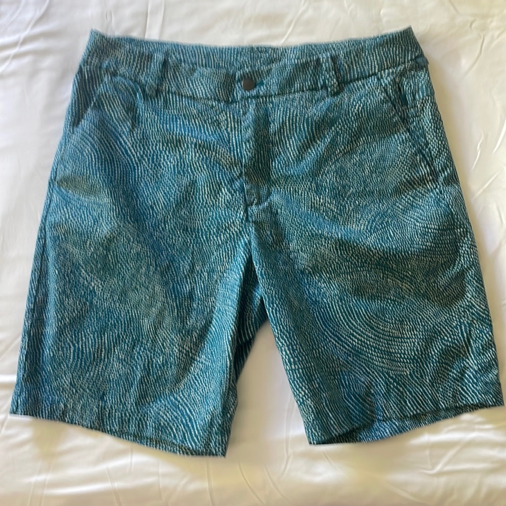 Lululemon Men’s Commission shorts 9” Slim Swift 33 waist